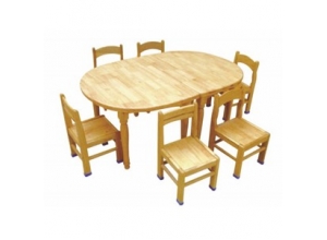椭圆橡木桌椅